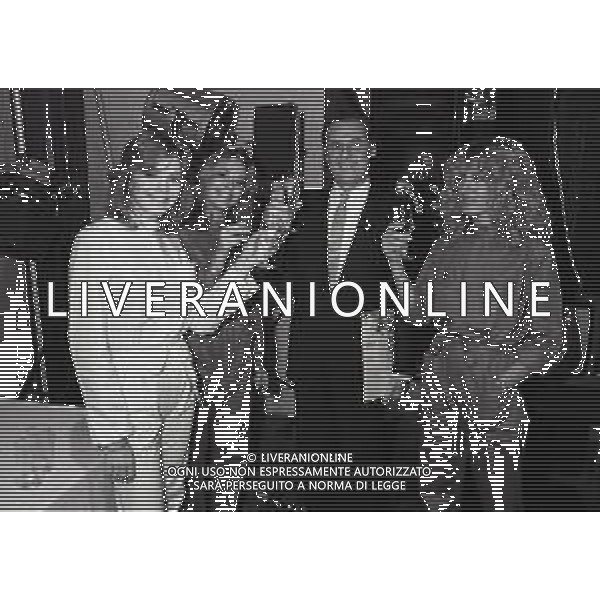 1981 MILANO-PRESENTAZIONE DEL NUOVO CANALE TELEVISIVO RETEQUATTRO NELLA FOTO RENZO ARBORE AG ALDO LIVERANI SAS