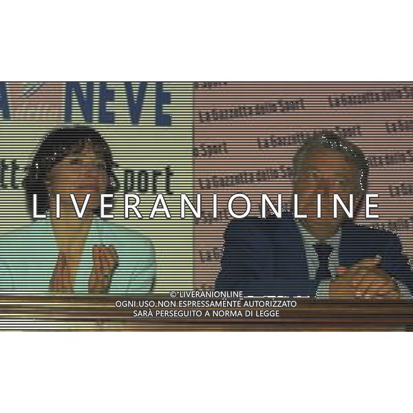 01-02-03-04-05- OTTOBRE 1997 MILANO-FESTA DELLA NEVE ORGANIZZATA DALLA GAZZETTA DELLO SPORT NELLA FOTO MANUELA DI CENTA CON IL PRESIDENTE FISI GENERALE CARLO VALENTINO AG ALDO LIVERANI SAS