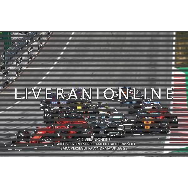 Charles Leclerc (MON) Ferrari SF90 leads at the start of the race. 30.06.2019 Formula 1 World Championship, Rd 9, Austrian Grand Prix, Spielberg, Austria, Race Day. / AGENZIA ALDO LIVERANI SAS - ITALY ONLY EDITORIAL USE ONLY