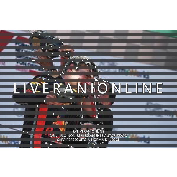 Race winner Max Verstappen (NLD) Red Bull Racing celebrates on the podium with Toyoharu Tanabe (JPN) Honda Racing F1 Technical Director. 30.06.2019 Formula 1 World Championship, Rd 9, Austrian Grand Prix, Spielberg, Austria, Race Day. AG ALDO LIVERANI SAS-ONLY ITALY