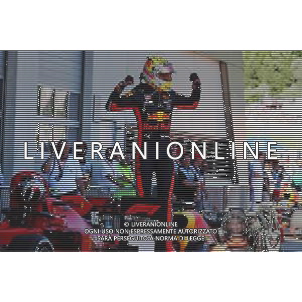 Race winner Max Verstappen (NLD) Red Bull Racing RB15 celebrates in parc ferme. 30.06.2019 Formula 1 World Championship, Rd 9, Austrian Grand Prix, Spielberg, Austria, Race Day. AG ALDO LIVERANI SA-ONLY ITALY