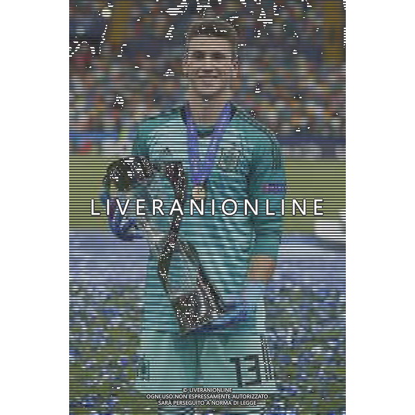 UEFA - Campionato Europeo Under 21 Italia 2019. 30/06/2019 Finale Spagna - Germania nella foto: Esultanza finale Unai Simon (spagna) con la coppa ©Claudio Zamagni/Agenzia Aldo Liverani final exultation Unai Simon (spagna) with the trophy during UEFA Championship Under 21 Italy 2019 final match between Spain and Germany at Dacia Arena Stadium on June 30 2019. photo credit by Claudio Zamagni/Aldo Liverani Photo Agency