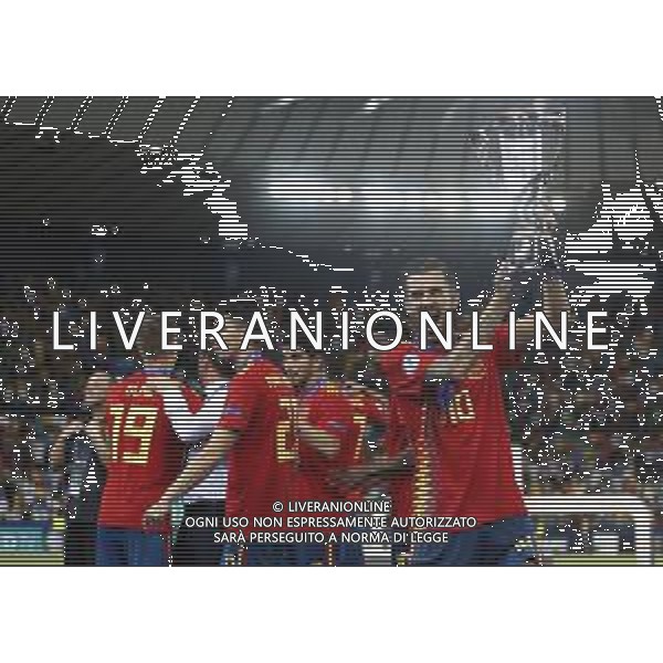 UEFA - Campionato Europeo Under 21 Italia 2019. 30/06/2019 Finale Spagna - Germania nella foto: Esultanza finale \s10 con la coppa ©Claudio Zamagni/Agenzia Aldo Liverani final exultation of Ceballos Dani (spagna) with the trophy during UEFA Championship Under 21 Italy 2019 final match between Spain and Germany at Dacia Arena Stadium on June 30 2019. photo credit by Claudio Zamagni/Aldo Liverani Photo Agency