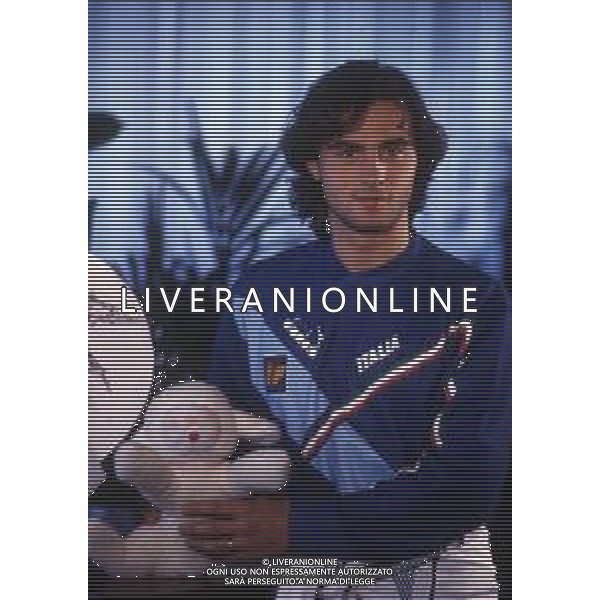 RETROSPETTIVA GIUSEPPE GIANNINI CALCIATORE NELLA FOTO GIUSEPPE GIANNINI CON LA MAGLIA DELLA NAZIONALE ITALIANA AG ALDO LIVERANI SAS