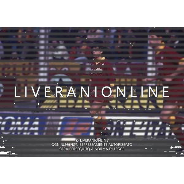 RETROSPETTIVA GIUSEPPE GIANNINI CALCIATORE NELLA FOTO GIUSEPPE GIANNINI CON LA MAGLIA DELLA ROMA CALCIO AG ALDO LIVERANI SAS