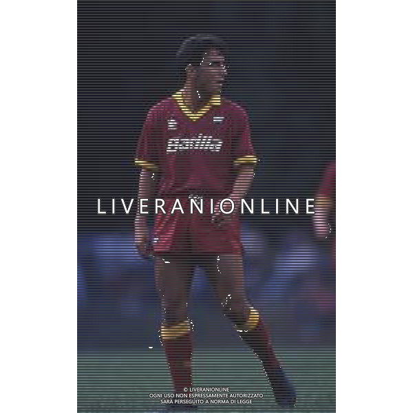RETROSPETTIVA GIUSEPPE GIANNINI CALCIATORE NELLA FOTO GIUSEPPE GIANNINI CON LA MAGLIA DELLA ROMA CALCIO AG ALDO LIVERANI SAS
