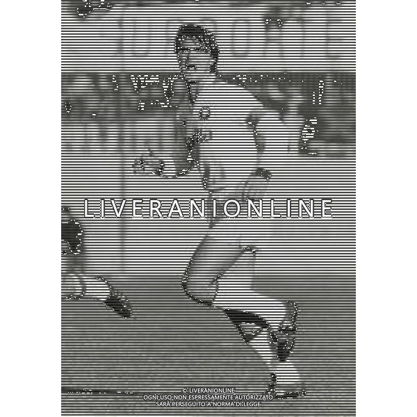 RETROSPETTIVA GIUSEPPE GIANNINI CALCIATORE NELLA FOTO GIUSEPPE GIANNINI CON LA MAGLIA DELLA ROMA CALCIO AG ALDO LIVERANI SAS