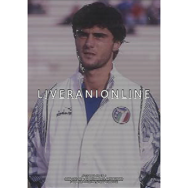 RETROSPETTIVA GIUSEPPE GIANNINI CALCIATORE NELLA FOTO GIUSEPPE GIANNINI CON LA MAGLIA DELLA NAZIONALE ITALIANA AG ALDO LIVERANI SAS