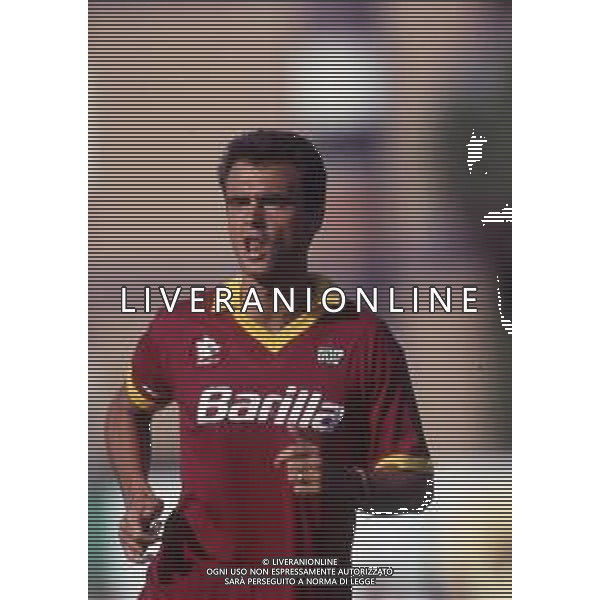 RETROSPETTIVA GIUSEPPE GIANNINI CALCIATORE NELLA FOTO GIUSEPPE GIANNINI CON LA MAGLIA DELLA ROMA CALCIO AG ALDO LIVERANI SAS