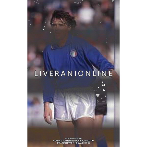 RETROSPETTIVA GIUSEPPE GIANNINI CALCIATORE NELLA FOTO GIUSEPPE GIANNINI CON LA MAGLIA DELLA NAZIONALE ITALIANA AG ALDO LIVERANI SAS