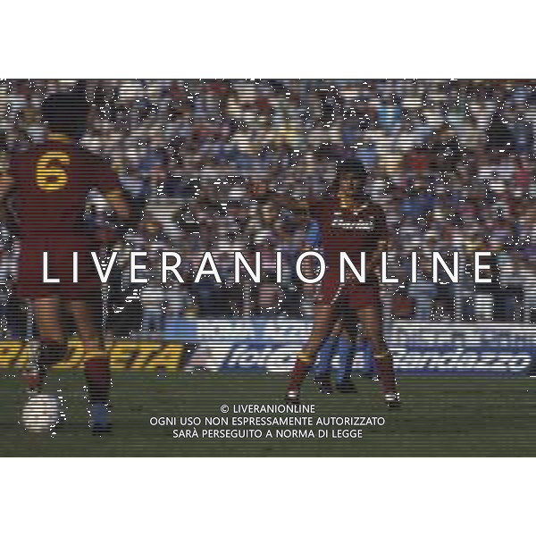 RETROSPETTIVA GIUSEPPE GIANNINI CALCIATORE NELLA FOTO GIUSEPPE GIANNINI CON LA MAGLIA DELLA ROMA CALCIO AG ALDO LIVERANI SAS