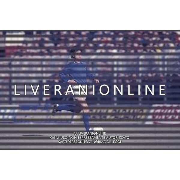 RETROSPETTIVA GIUSEPPE GIANNINI CALCIATORE NELLA FOTO GIUSEPPE GIANNINI CON LA MAGLIA DELLA NAZIONALE ITALIANA AG ALDO LIVERANI SAS