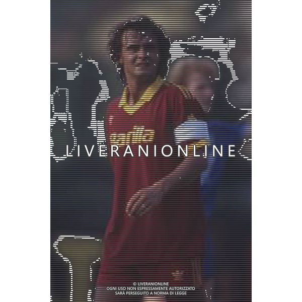 RETROSPETTIVA GIUSEPPE GIANNINI CALCIATORE NELLA FOTO GIUSEPPE GIANNINI CON LA MAGLIA DELLA ROMA CALCIO AG ALDO LIVERANI SAS