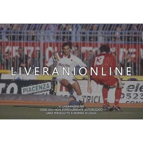 RETROSPETTIVA GIUSEPPE GIANNINI CALCIATORE NELLA FOTO GIUSEPPE GIANNINI CON LA MAGLIA DELLA ROMA CALCIO AG ALDO LIVERANI SAS