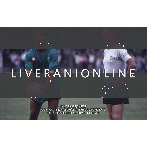 RETROSPETTIVA GIUSEPPE GIANNINI CALCIATORE NELLA FOTO GIUSEPPE GIANNINI CON L\'ALLENNATORE LUIGI RADICE IN ALLENAMENTO CON LA ROMA CALCIO AG ALDO LIVERANI SAS