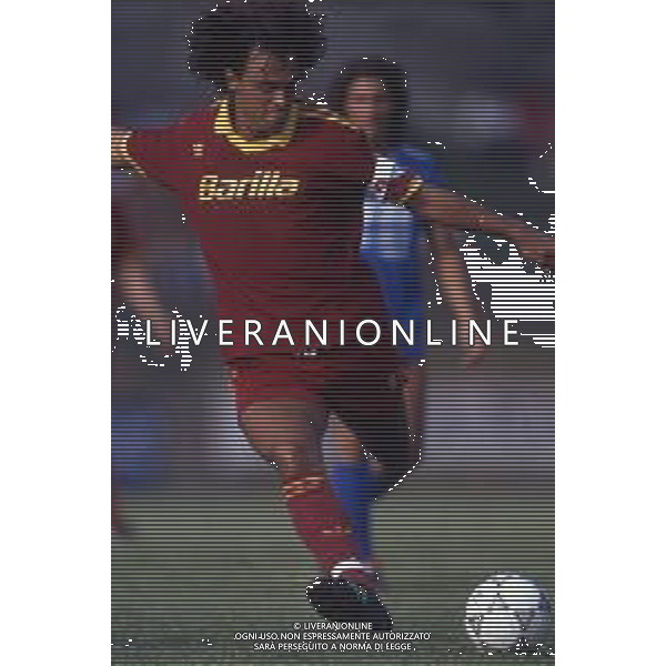 RETROSPETTIVA GIUSEPPE GIANNINI CALCIATORE NELLA FOTO GIUSEPPE GIANNINI CON LA MAGLIA DELLA ROMA CALCIO AG ALDO LIVERANI SAS