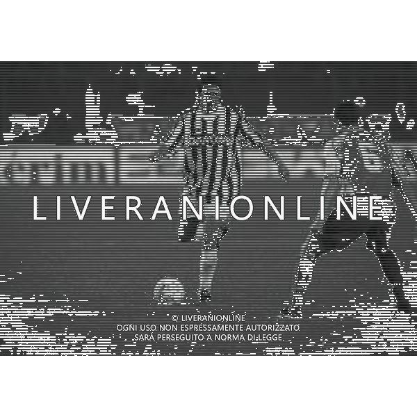 06-04-1993 TORINO- SEMIFINALE DI COPPA UEFA JUVENTUS PARIS SAINT GERMAIN 2-1  NELLA FOTO ROBERTO BAGGIO AG ALDO LIVERANI SAS 