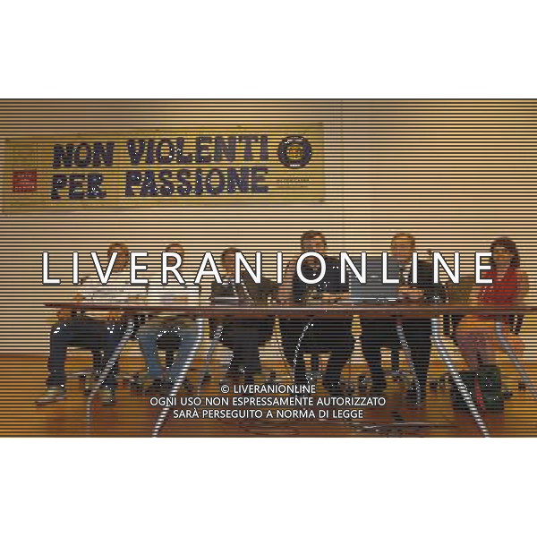 Milano 06/06/2005 Presentazione Inter Club Casa Della Carita\' nella foto: Tortorici-Riera-Massimo Moratti-Don Virginio Colmegna-Brandirali-Milly Moratti foto Danilo Recalcati / Ag.Aldo Liverani 