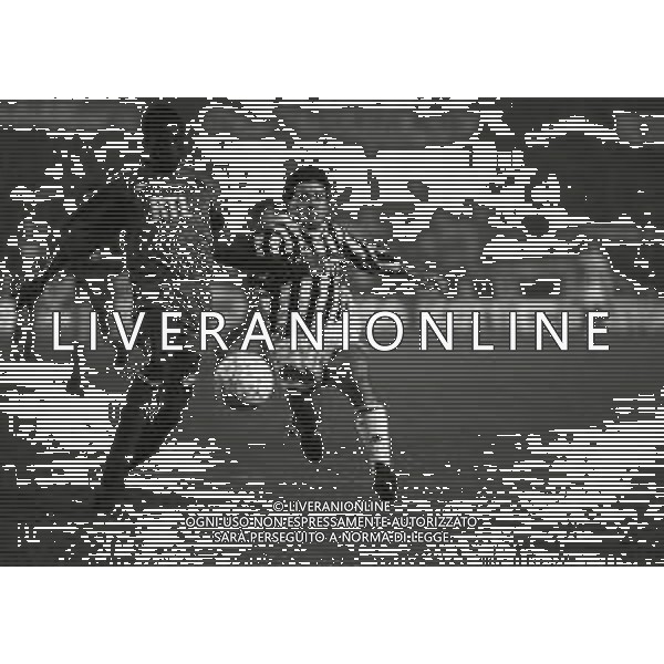 01-11-1989 TORINO SEDICESIMI DI FINALE DI RITORNO DI COPPA UEFA JUVENTUS PARIS SAINT GERMAIN 2-1 NELLA FOTO RUI BARROS AG ALDO LIVERANI SAS