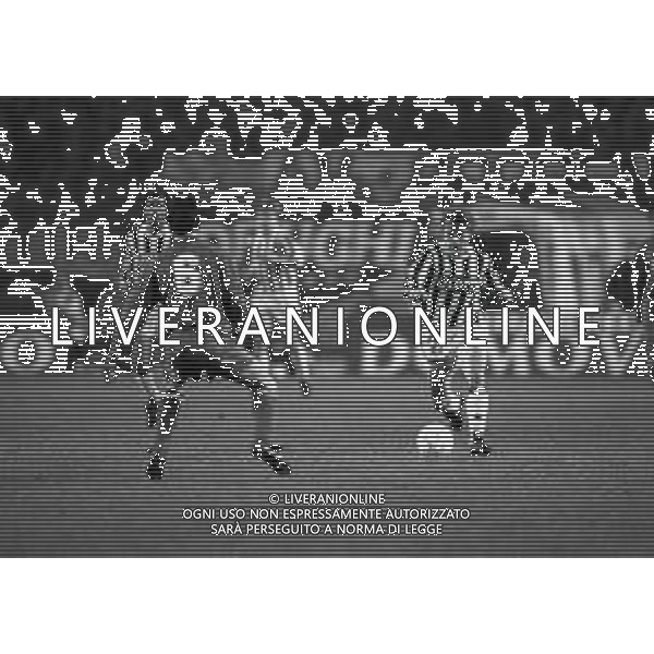 01-11-1989 TORINO SEDICESIMI DI FINALE DI RITORNO DI COPPA UEFA JUVENTUS PARIS SAINT GERMAIN 2-1 NELLA FOTO Oleksandr Zavarov AG ALDO LIVERANI SAS 