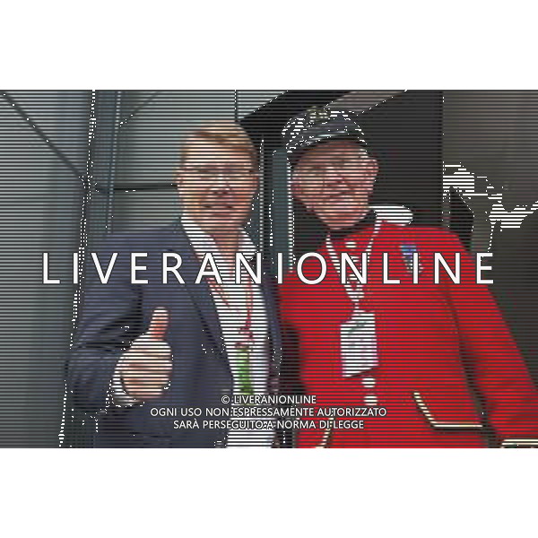 Mika Hakkinen (FIN) with a Chelsea Pensioner. 11.07.2019. Formula 1 World Championship, Rd 10, British Grand Prix, Silverstone, England, Preparation Day. / AGENZIA ALDO LIVERANI SAS - ITALY ONLY EDITORIAL USE ONLY