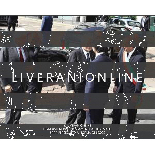 Milano ( MI ) 12/07/2019 Centenario della nascita dell\'ABI Nella foto: Sergio Mattarella, Presidente della Repubblica, Attilio Fontana, Presidente della Lombardia e Giuseppe Sala, Sindaco di Milano salutano il Presidente al suo arrivo PH Lauro Montagnini / AGENZIA ALDO LIVERANI SAS