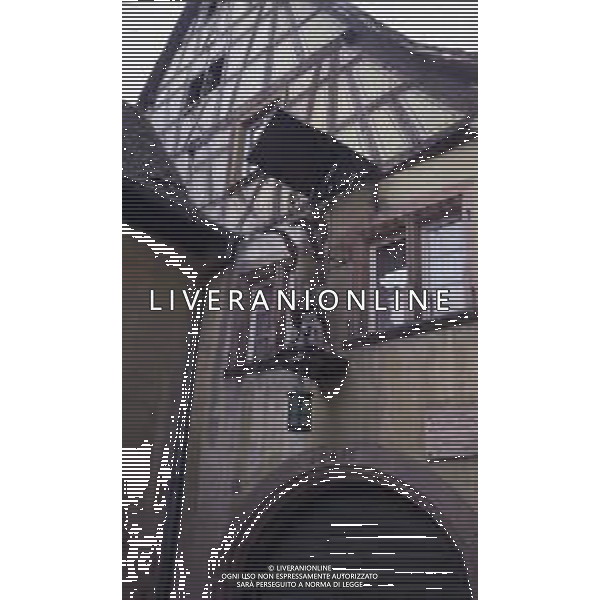 FRANCIA-Riquewihr è un comune francese di 1.273 abitanti situato nel dipartimento dell\'Alto Reno nella regione del Grand Est e noto villaggio antico per la produzione del vino AG ALDO LIVERANI SAS