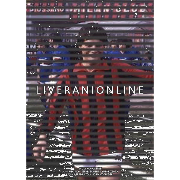 RETROSPETTIVA WALTER NOVELLINO CALCIATORE E ALLENATORE NELLA FOTO WALTER NOVELLINO CON LA MAGLIA DEL MILAN CALCIO AG ALDO LIVERANI SAS
