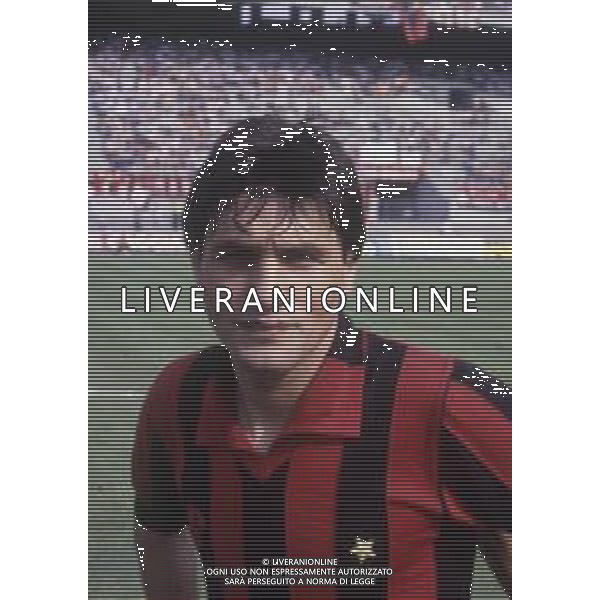 RETROSPETTIVA WALTER NOVELLINO CALCIATORE E ALLENATORE NELLA FOTO WALTER NOVELLINO CON LA MAGLIA DEL MILAN CALCIO AG ALDO LIVERANI SAS