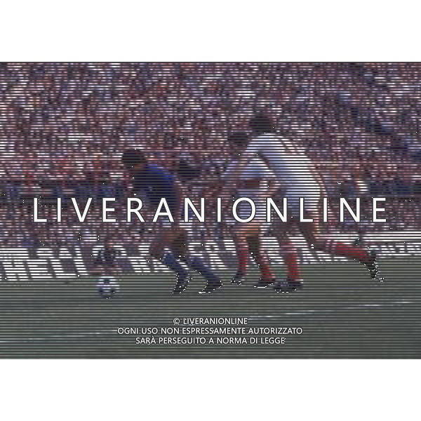 RETROSPETTIVA WALTER NOVELLINO CALCIATORE E ALLENATORE NELLA FOTO WALTER NOVELLINO AG ALDO LIVERANI SAS