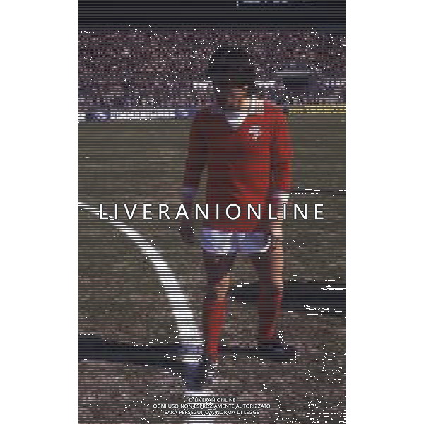 RETROSPETTIVA WALTER NOVELLINO CALCIATORE E ALLENATORE NELLA FOTO WALTER NOVELLINO CON LA MAGLIA DEL PERUGIA CALCIO AG ALDO LIVERANI SAS