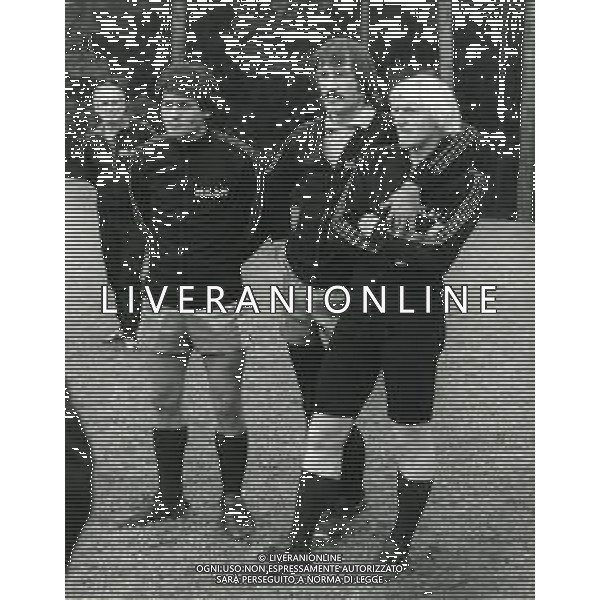 RETROSPETTIVA WALTER NOVELLINO CALCIATORE E ALLENATORE NELLA FOTO WALTER NOVELLINO CON LA MAGLIA DEL MILAN CALCIO CON ENRICO ALBERTOSI E RUBEN BURIANI AG ALDO LIVERANI SAS