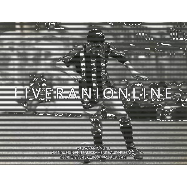 RETROSPETTIVA WALTER NOVELLINO CALCIATORE E ALLENATORE NELLA FOTO WALTER NOVELLINO CON LA MAGLIA DEL MILAN CALCIO AG ALDO LIVERANI SAS