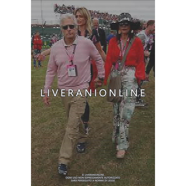 Michael Douglas (USA) Actor and Catherine Zeta-Jones (GBR) Actress on the grid. 14.07.2019. Formula 1 World Championship, Rd 10, British Grand Prix, Silverstone, England, Race Day. AG ALDO LIVERANI SAS-ONLY ITALY