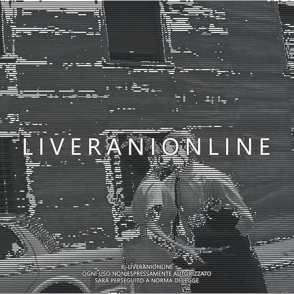 RETROSPETTIVA NICOLA PIETRANGELI TENNISTA NELLA FOTO NICOLA PIETRANGELI NELL\'ANNO 1950 A ROMA CON LA MOGLIE SUSANNA ARTERO AG ALDO LIVERANI SAS