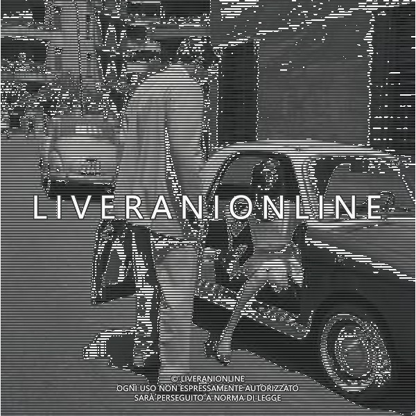 RETROSPETTIVA NICOLA PIETRANGELI TENNISTA NELLA FOTO NICOLA PIETRANGELI NELL\'ANNO 1950 A ROMA CON LA MOGLIE SUSANNA ARTERO AG ALDO LIVERANI SAS