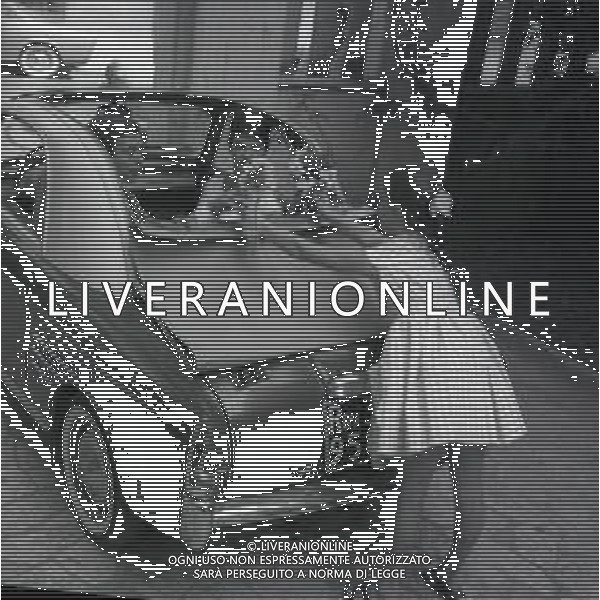 RETROSPETTIVA NICOLA PIETRANGELI TENNISTA NELLA FOTO NICOLA PIETRANGELI NELL\'ANNO 1950 A ROMA CON LA MOGLIE SUSANNA ARTERO AG ALDO LIVERANI SAS