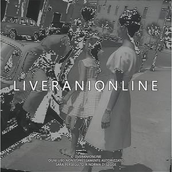 RETROSPETTIVA NICOLA PIETRANGELI TENNISTA NELLA FOTO NICOLA PIETRANGELI NELL\'ANNO 1950 A ROMA CON LA MOGLIE SUSANNA ARTERO AG ALDO LIVERANI SAS