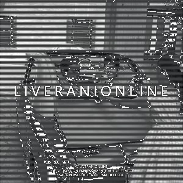 RETROSPETTIVA NICOLA PIETRANGELI TENNISTA NELLA FOTO NICOLA PIETRANGELI NELL\'ANNO 1950 A ROMA CON LA MOGLIE SUSANNA ARTERO AG ALDO LIVERANI SAS