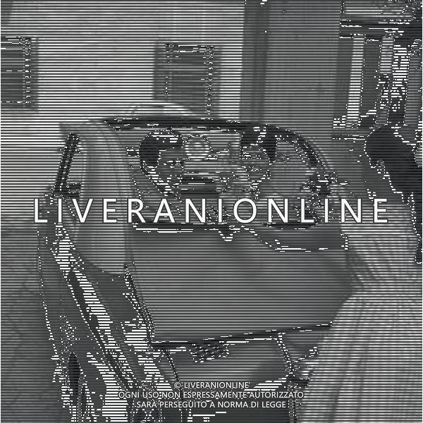 RETROSPETTIVA NICOLA PIETRANGELI TENNISTA NELLA FOTO NICOLA PIETRANGELI NELL\'ANNO 1950 A ROMA CON LA MOGLIE SUSANNA ARTERO AG ALDO LIVERANI SAS