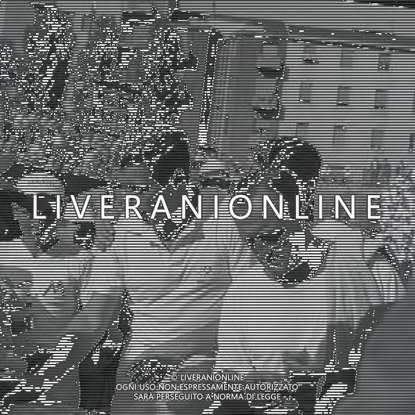 RETROSPETTIVA NICOLA PIETRANGELI TENNISTA NELLA FOTO NICOLA PIETRANGELI ANNI 1950-60 CON IL TENNISTA ORLANDO SIROLA AG ALDO LIVERANI SAS 