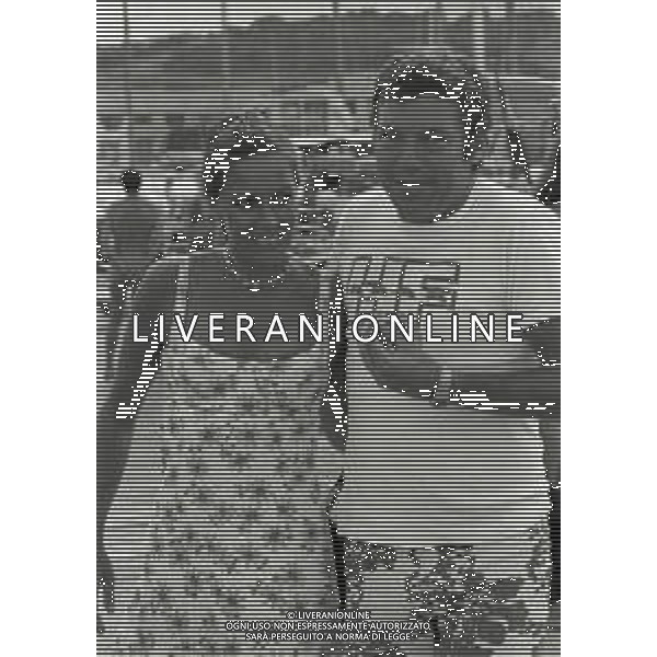 RETROSPETTIVA NICOLA PIETRANGELI TENNISTA NELLA FOTO NICOLA PIETRANGELI IN SARDEGNA NEL 1973 AG ALDO LIVERANI SAS