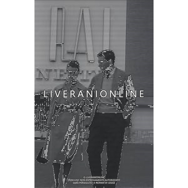 RETROSPETTIVA NICOLA PIETRANGELI TENNISTA NELLA FOTO NICOLA PIETRANGELI CON LA MOGLIE MOGLIE SUSANNA ARTERO AG ALDO LIVERANI SAS 