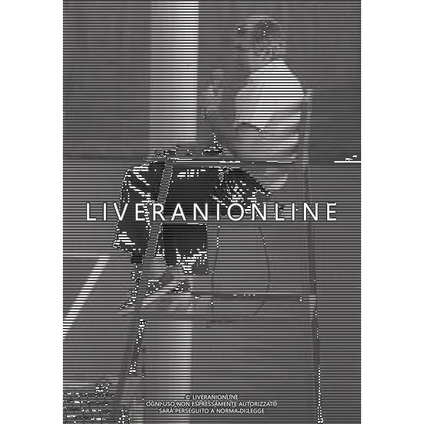 RETROSPETTIVA NICOLA PIETRANGELI TENNISTA NELLA FOTO NICOLA PIETRANGELI IN SARDEGNA A PORTO ROTONDO NELL\'ANNO 1979 AG ALDO LIVERANI SAS