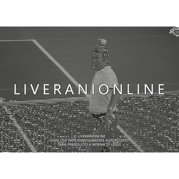 RETROSPETTIVA NICOLA PIETRANGELI TENNISTA NELLA FOTO NICOLA PIETRANGELI IN SARDEGNA A PORTO ROTONDO NELL\'ANNO 1979 AG ALDO LIVERANI SAS