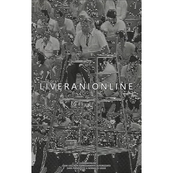 RETROSPETTIVA NICOLA PIETRANGELI TENNISTA NELLA FOTO NICOLA PIETRANGELI IN SARDEGNA A PORTO ROTONDO NELL\'ANNO 1979 AG ALDO LIVERANI SAS