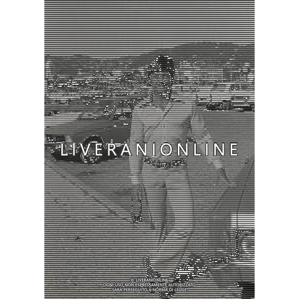 RETROSPETTIVA CHARLES BRONSON ATTORE NELLA FOTO CHARLES BRONSON AL FESTIVAL INTERNAZIONALE DEL CINEMA DI CANNES 1973 AG ALDO LIVERANI SAS