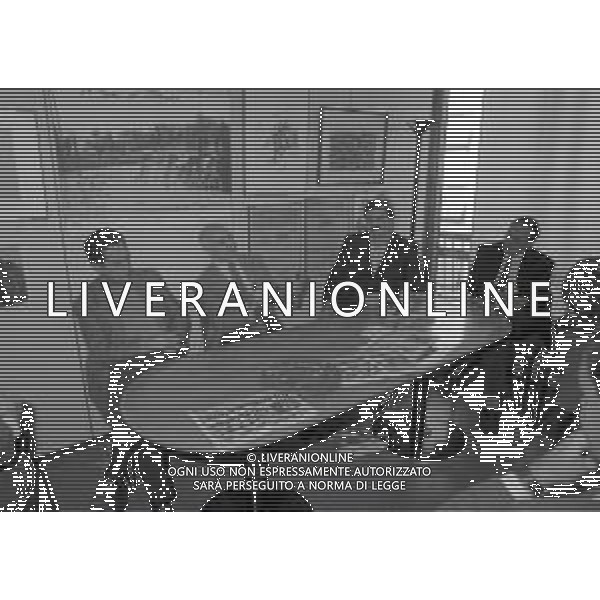 1994 MILANO REDAZIONE DELLA GAZZETTA DELLO SPORT INCONTRO CON JULIO VELASCO ARRIGO SACCHI E RATKO RUDIC NELLA FOTO JULIO VELASCO ARRIGO SACCHI RATKO RUDIC E IL GIORNALISTA ELIO TRIFARI AG ALDO LIVERANI SAS