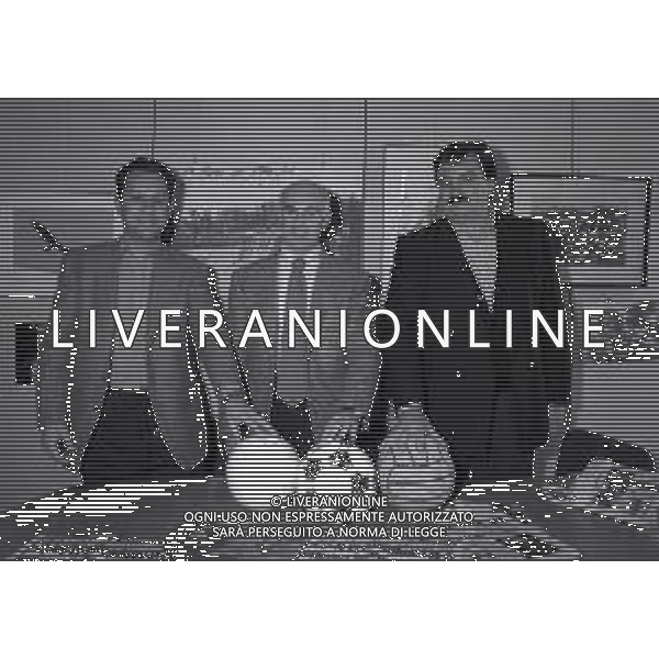 1994 MILANO REDAZIONE DELLA GAZZETTA DELLO SPORT INCONTRO CON JULIO VELASCO ARRIGO SACCHI E RATKO RUDIC NELLA FOTO JULIO VELASCO ARRIGO SACCHI E RATKO RUDIC AG ALDO LIVERANI SAS