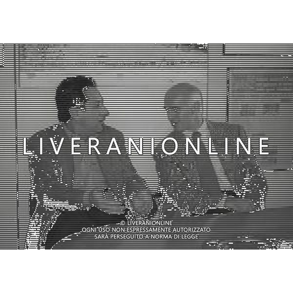 1994 MILANO REDAZIONE DELLA GAZZETTA DELLO SPORT INCONTRO CON JULIO VELASCO ARRIGO SACCHI E RATKO RUDIC NELLA FOTO JULIO VELASCO ARRIGO SACCHI AG ALDO LIVERANI SAS